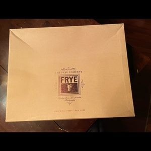 FRYE Vintage Shoulder Bag.